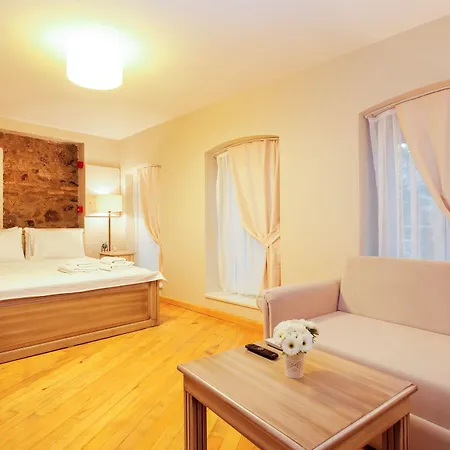 The Loft Hotel 3*