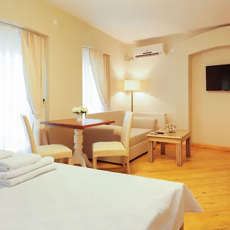 The Loft מלון