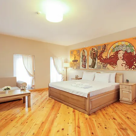 The Loft 3*