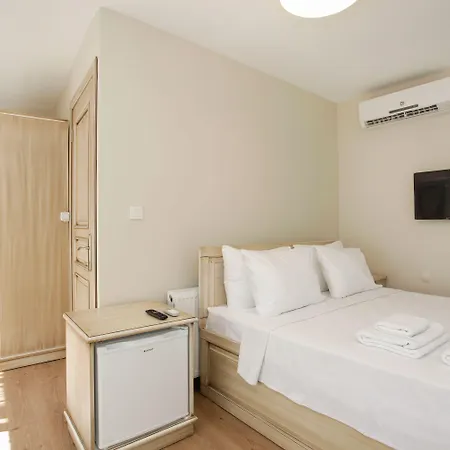 The Loft 3*